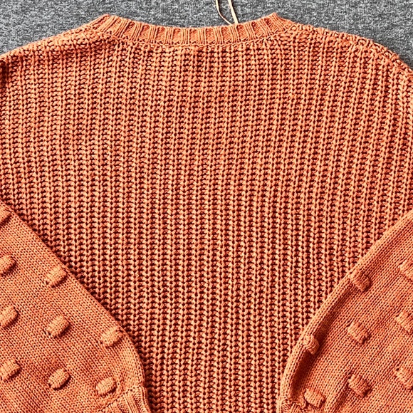 Moon & Madison Chunky Knit Pom Pom Cropped Sweater Sz M Slouchy Oversized - Picture 6 of 12